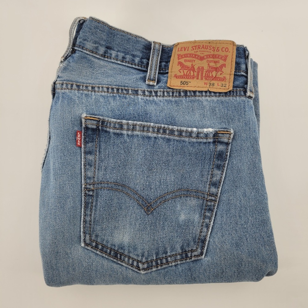 Levi's 505 Regular Fit Jeans Mens 38x32 Blue Distressed Straight Leg Denim